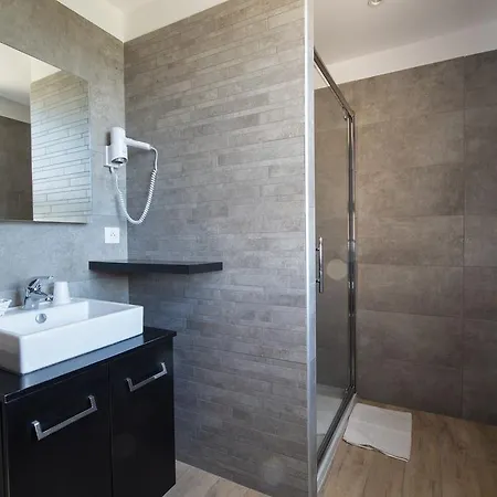 Hotel Lustincone 3*