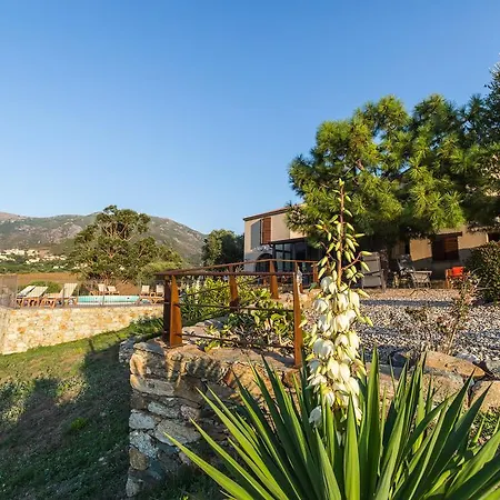 Lustincone Hotel 3*