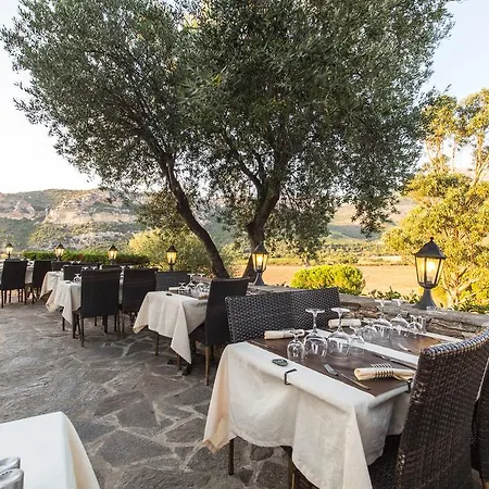 Lustincone Hotel