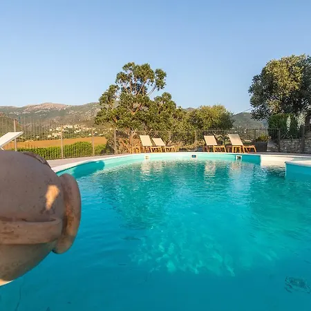 Lustincone Hotel 3*